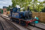 Bluebell Steam Engine In East Grinstead Stock Photo