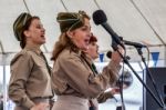 Female Singers At The Goodwood Revival Stock Photo