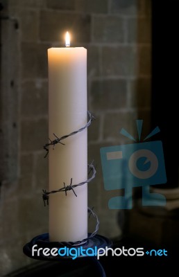 Amnesty International Candle Burning In Canterbury Cathedral Stock Photo