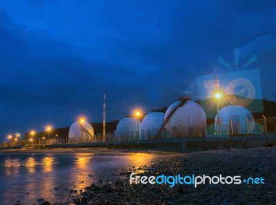 Beautiful Lighting Of Gas Lpg Storage Tank In Petrochemical Indu… Stock Photo