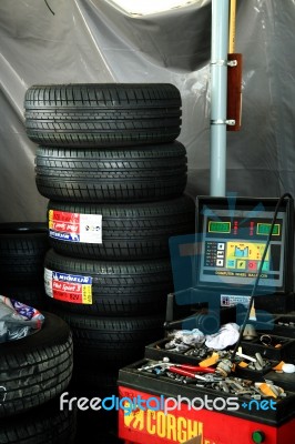 Car Tire Changing Rooms Stock Photo