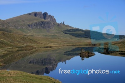 Loch Fada And The Old Man Of Storr Stock Photo