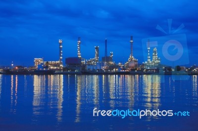 Refinery Plant Area At Twilight Stock Photo
