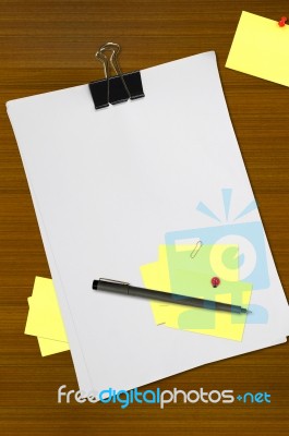 Yellow Memo And White Note Paper Stock Photo