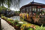 China Lijiang River Side Flowers On The Buildings Stock Photo