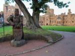 Wooden Knight In The Grounds Of Peckforton Castle Stock Photo