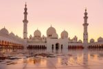 Sheikh Zayed Grand Mosque At Dusk In Abu Dhabi, Uae Stock Photo