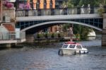 Windsor, Maidenhead & Windsor/uk - July 22 : Boat Cruising Down Stock Photo