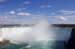 The Entire Niagara Falls And The Ship Stock Photo