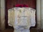 Medieval Font In St Andrew's Covehithe With Benacre Church In Co Stock Photo