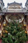 Christmas Tree At The Entrance To Leadenhall Market Stock Photo