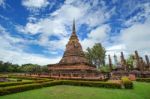 Unesco World Heritage Site Wat Sa Si In Sukhothai Stock Photo