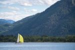 Yacht Sailing On Lake Mondsee In Austria Stock Photo