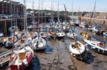 Crowded Harbour In North Berwick Stock Photo