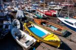 Crowded Harbour At North Berwick Stock Photo