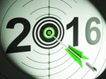2016 Projection Target Shows Profit And Growth Stock Photo