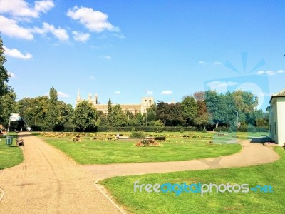 A Beautiful Summers Day At Peterborough Lido Stock Photo