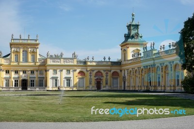 Approach To Wilanow Palace In Warsaw Stock Photo