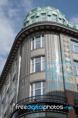 Art Deco Building In Vienna Stock Photo