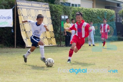 Bangkok, Thailand - Nov 2016: In The Nov 23, 2016. Youth Soccer Match, In Pieamsuwan Elementary School Stock Photo Bangkok, Thailand - Nov 2016: In The Nov 23, 2016. Youth Soccer Match, In Pieamsuwan Elementary School Stock Photo