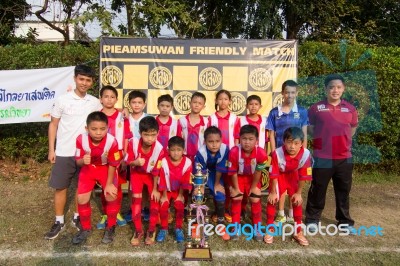 Bangkok, Thailand - Nov 2016: In The Nov 23, 2016. Youth Soccer Match, In Pieamsuwan Elementary School Stock Photo