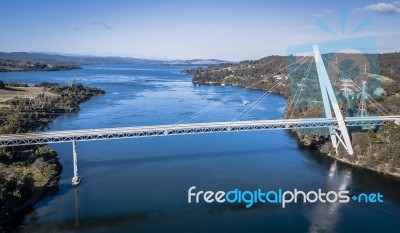Batman Bridge By The Tamar River Near Sidmouth Stock Photo Batman Bridge By The Tamar River Near Sidmouth Stock Photo