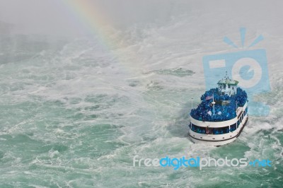 Beautiful Isolated Photo Of A Ship Near Amazing Niagara Waterfall Stock Photo