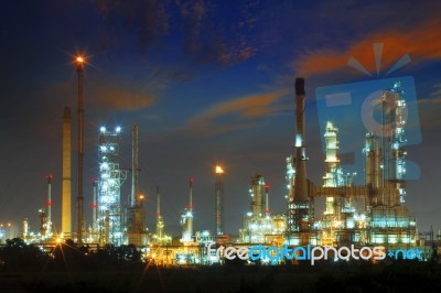 Beautiful Landscape Dusky Sky Of Heavy Industry Oil Refinery Pla… Stock Photo