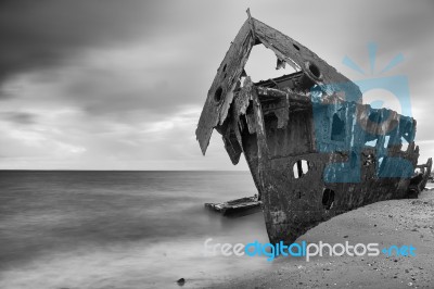 Black And White. Shipwrecked Hmqs Gayundah Stock Photo