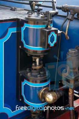 Bluebell Steam Engine In East Grinstead Stock Photo