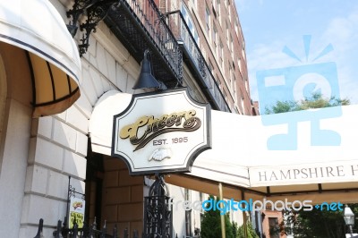Boston, Sept. 9: Cheers Restaurant Bar Signage Founded In 1969 A… Stock Photo