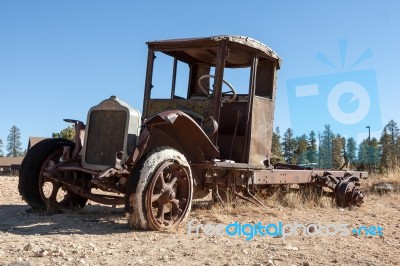 Bryce, Utah/usa - November 5 : Old Car At Bryce In Utah On Novem… Stock Photo