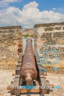 Cannon On The Fortified Walls Of Cartagena De Indias In Colombia… Stock Photo