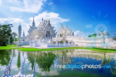 Chiang Rai, Thailand - Octuber 20 , 2016: Wat Rong Khun Temple (white Temple) In Chiang Rai, Thailand Stock Photo