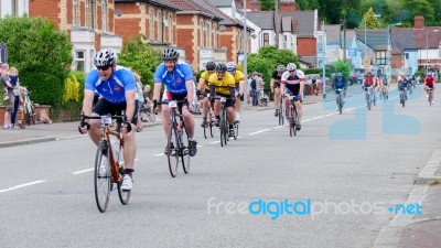 Cyclists Participating In The Velethon Cycling Event In Cardiff Stock Photo