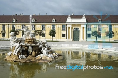 Danube, Inn, And Enns Statues At The Schonbrunn Palace In Vienna… Stock Photo