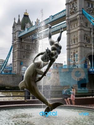 David Wayne Sculpture Girl With The Dolphin Next To Tower Bridge… Stock Photo