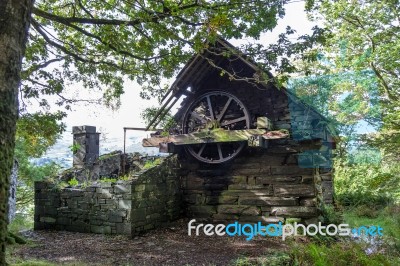 Derelict Building In The Old Slate Mine At Llanberis Stock Photo