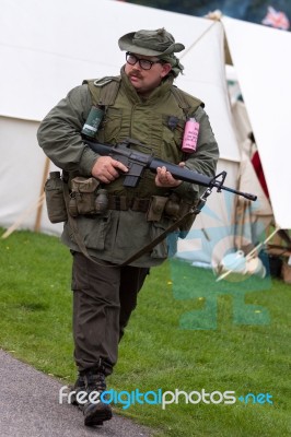 Detling, Kent/uk - August 29 : Man In Costume At The Military Od… Stock Photo