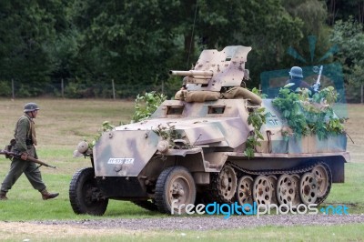 Detling, Kent/uk - August 29 : Men In Costume At The Military Od… Stock Photo