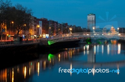 Dublin At Night Stock Photo