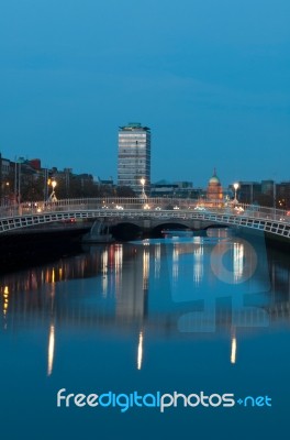 Dublin At Night Stock Photo