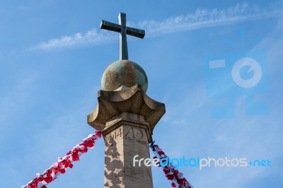 East Grinstead, West Sussex/uk - August 18 : View Of The War Mem… Stock Photo