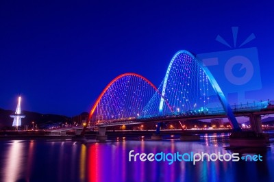 Expro Bridge At Night In Daejeon,korea Stock Photo