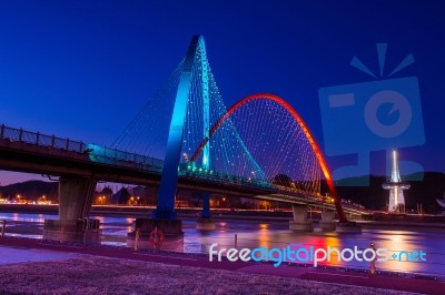 Expro Bridge At Night In Daejeon,korea Stock Photo