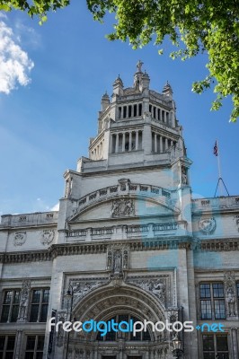 Exterior View Of The Victoria And Albert Museum In London Stock Photo