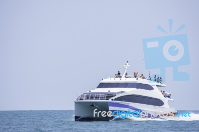 Ferry Boats Transfers Visitors In The Sea At Koh Kood, Trat In Thailand. March 28, 2019 Stock Photo