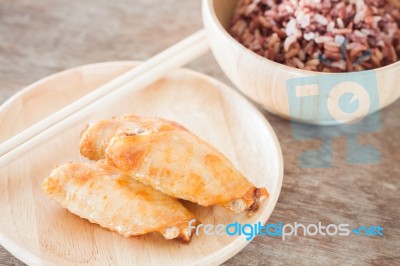 Grilled Chicken Wings With Multi Grains Berry Rice Stock Photo