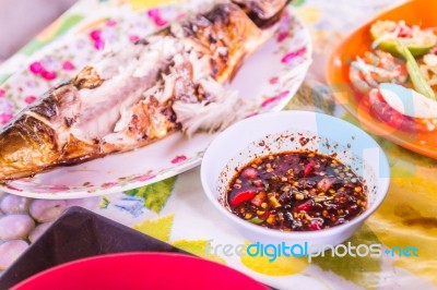 Grilled Sabah Fish, Focus At Its Spicy Sauce Stock Photo
