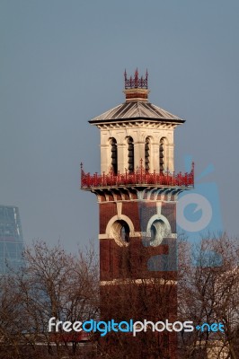 Guys And St Thomas Hospital Tower In Lambeth Stock Photo